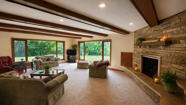 N6367 Pond ST, Manawa, WI 54949