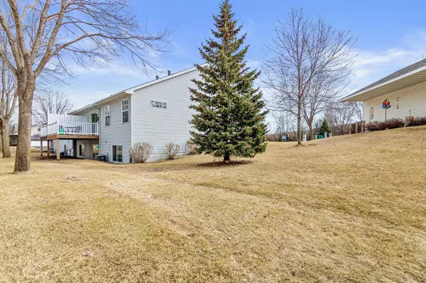 2609 Alpine CT, Monticello, MN 55362