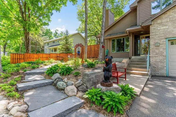 2195 Bayview PL, Orono, MN 55391