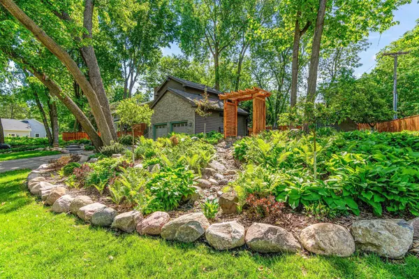 2195 Bayview PL, Orono, MN 55391