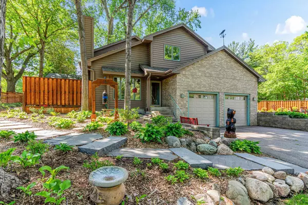 2195 Bayview PL, Orono, MN 55391