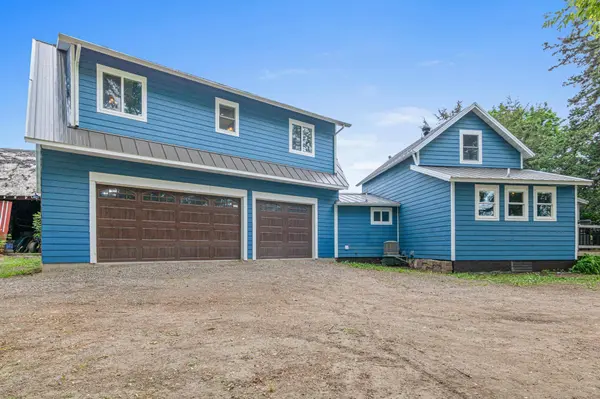 2565 Highland RD, Minnetrista, MN 55359