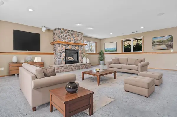 125 Cedar DR S, Lester Prairie, MN 55354