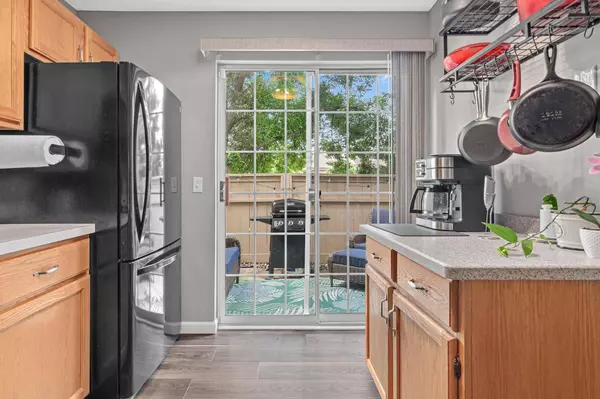 8384 Annapolis WAY, Eden Prairie, MN 55344