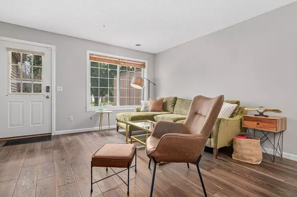 8384 Annapolis WAY, Eden Prairie, MN 55344