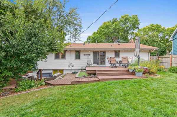 2717 Lamplighter LN, Crystal, MN 55422