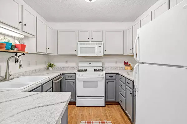 1109 Primrose LN, Waconia, MN 55387