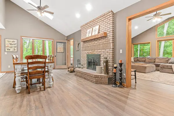 5540 Timber TRL, Maple Plain, MN 55359