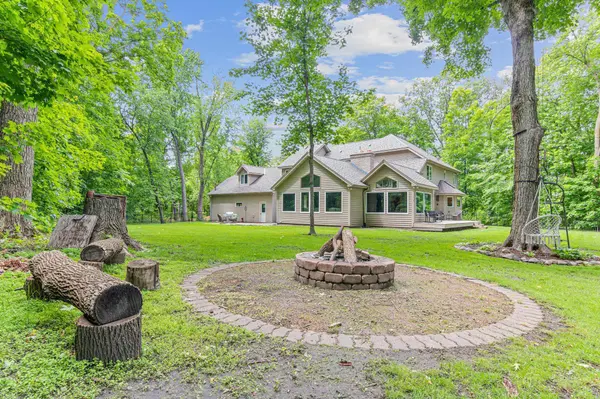 5540 Timber TRL, Maple Plain, MN 55359