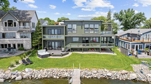 4919 Three Points BLVD, Mound, MN 55364