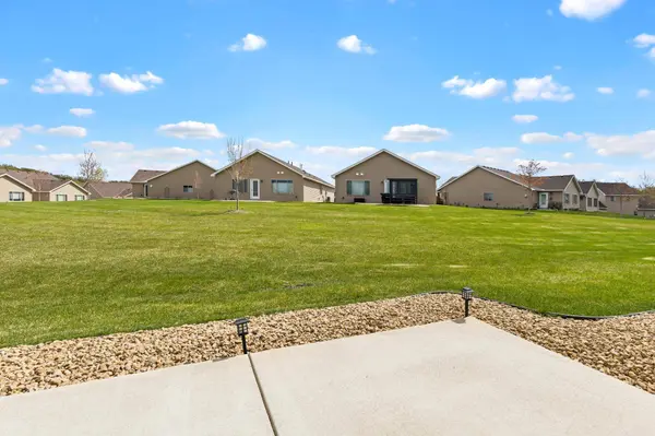 6023 Iris LN, Rockford, MN 55373