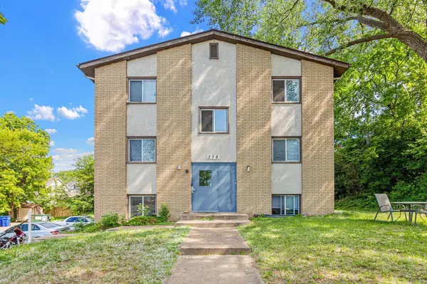 379 Cayuga ST, Saint Paul, MN 55130