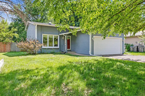 14137 Carmody DR, Eden Prairie, MN 55347