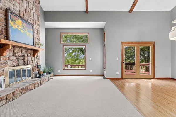 8955 Hilltop DR, Saint Bonifacius, MN 55375