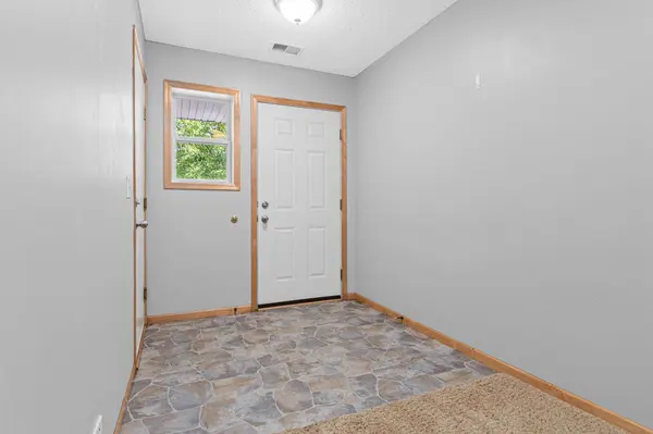 9457 Marshall RD, Eden Prairie, MN 55347