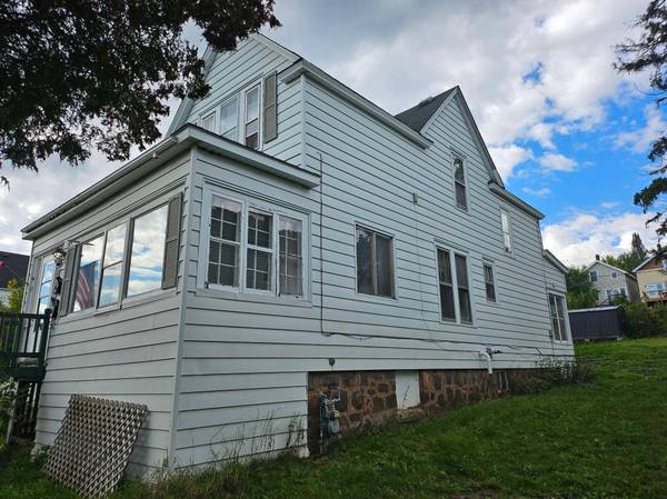 917 E 7th ST, Duluth, MN 55805