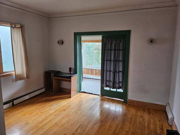 917 E 7th ST, Duluth, MN 55805