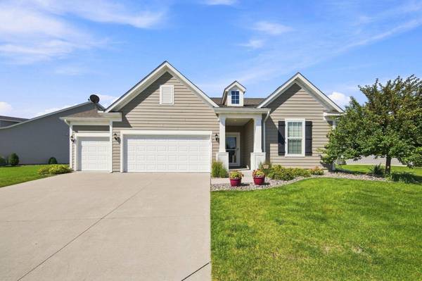 8275 Oakview CT N