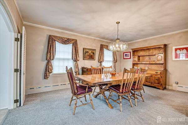 42 Pershing AVE, Sayreville, NJ 08872