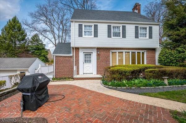 42 Pershing Ave, Sayreville Boro, NJ 08872