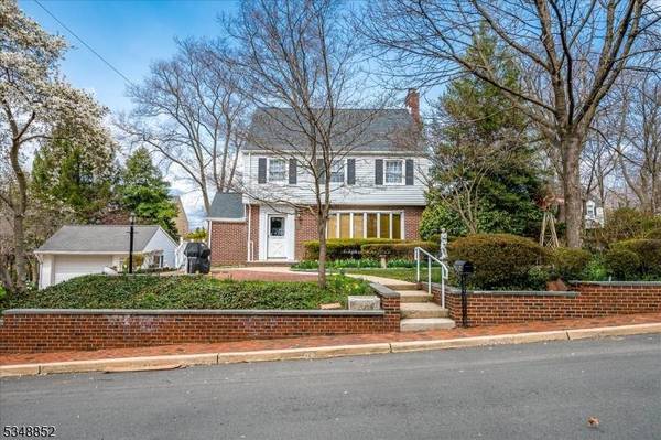 42 Pershing Ave, Sayreville Boro, NJ 08872