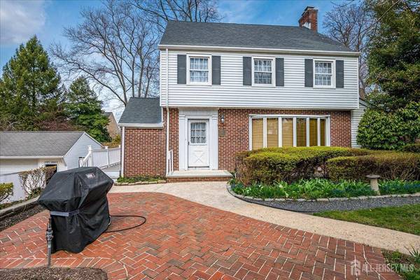 42 Pershing AVE, Sayreville, NJ 08872