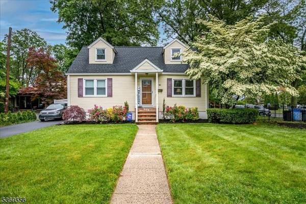 61 Thomas St, Metuchen Boro, NJ 08840