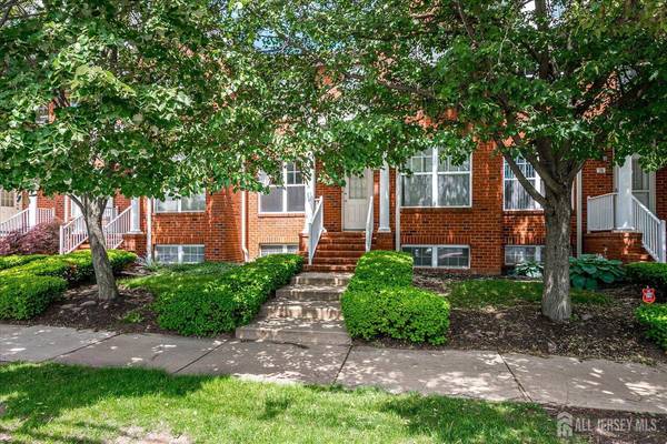 78 Central AVE #49, Metuchen, NJ 08840