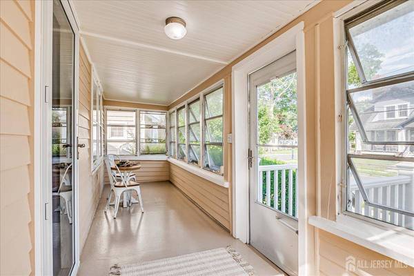 205 Midland AVE, Metuchen, NJ 08840