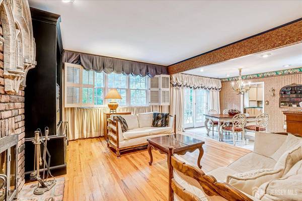 1116 Cambridge LN, Bridgewater, NJ 08807