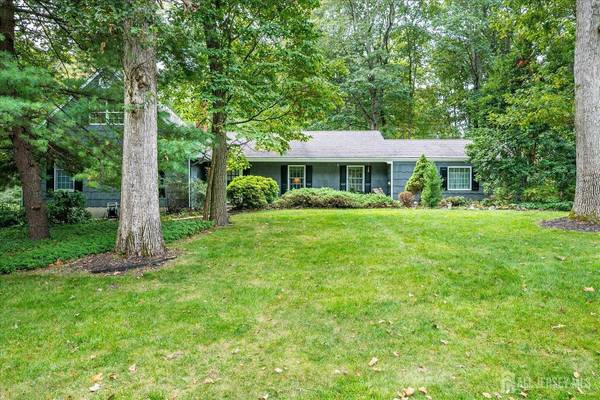 1116 Cambridge LN, Bridgewater, NJ 08807