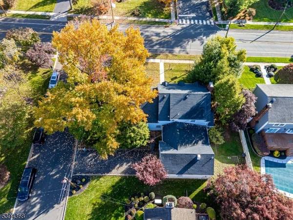 47 Clive St, Metuchen Boro, NJ 08840