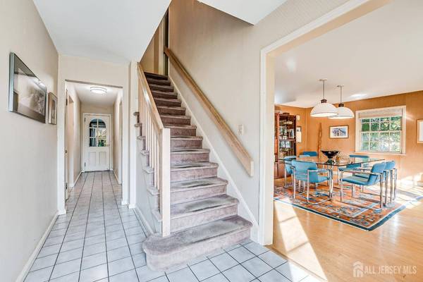 47 Clive ST, Metuchen, NJ 08840