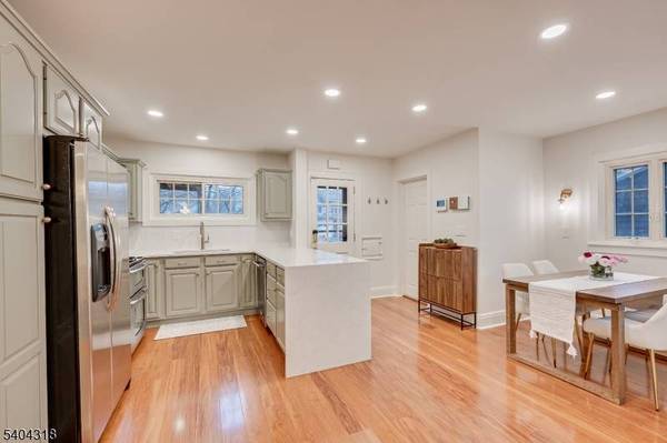 143 Lake Ave, Metuchen Boro, NJ 08840