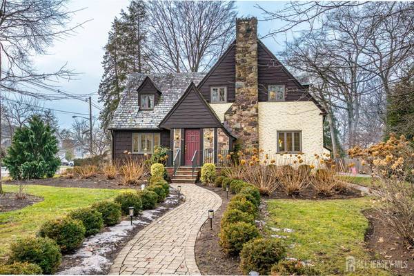 143 Lake AVE, Metuchen, NJ 08840