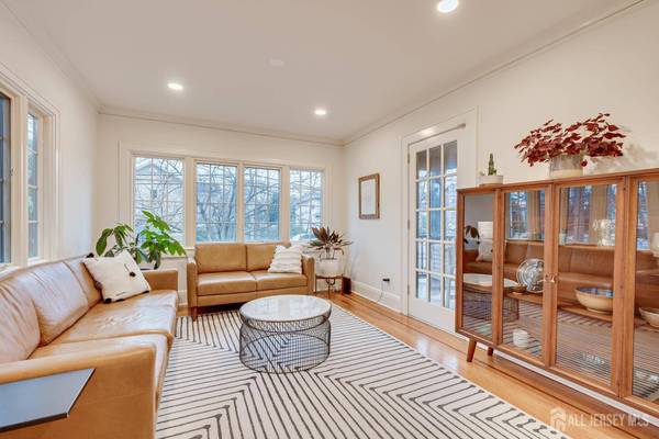 143 Lake AVE, Metuchen, NJ 08840