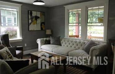 272 Lake AVE, Metuchen, NJ 08840