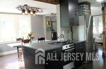 272 Lake AVE, Metuchen, NJ 08840