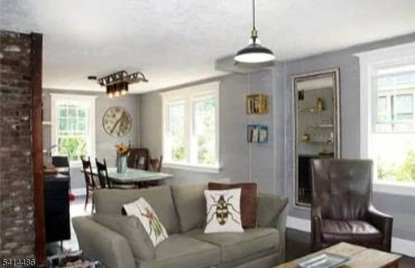 272 Lake Ave, Metuchen Boro, NJ 08840