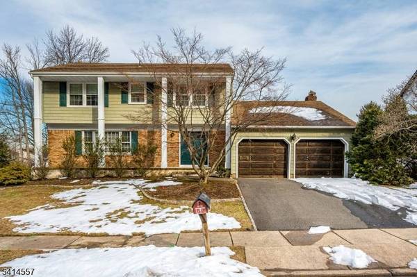 34 Stratford Cir, Edison Twp., NJ 08820