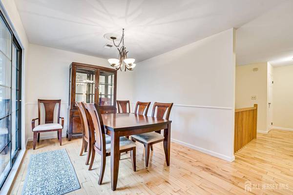 30 Prospect ST, Metuchen, NJ 08840