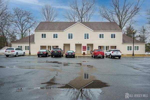 11 Clyde RD #201, Franklin Twsp, NJ 08873