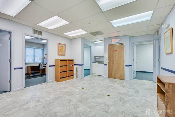 11 Clyde RD #202, Franklin Twsp, NJ 08873