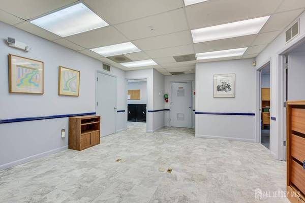 11 Clyde RD #202, Franklin Twsp, NJ 08873