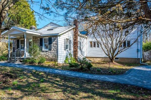 16 Skytop Rd