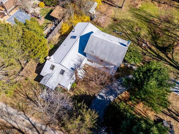 16 Skytop Rd, Lebanon Twp., NJ 07865