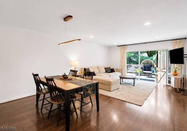 278 Penns Way Ondo, Bernards Twp., NJ 07920