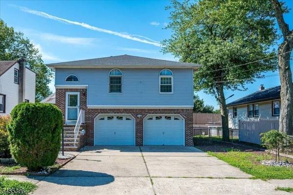 36 Aylin St, Metuchen Boro, NJ 08840