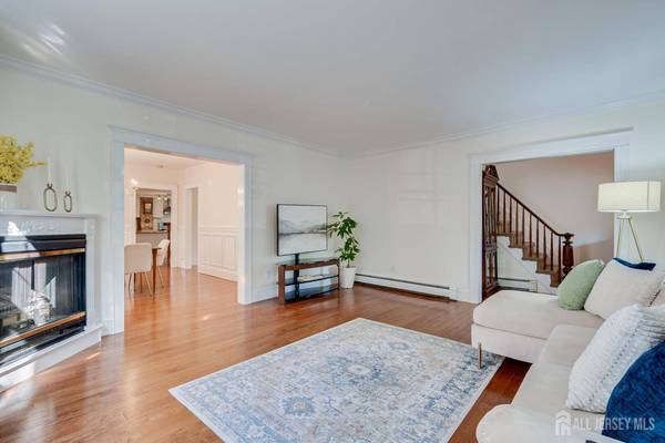 23 Rose ST, Metuchen, NJ 08840