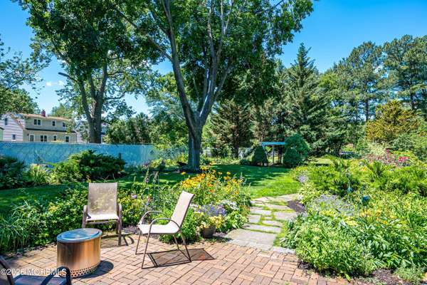23 Rose Street, Metuchen, NJ 08840